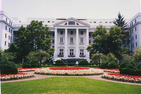greenbrierhotel.gif
